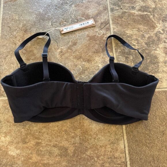 Skims Fits Everybody Strapless Bra Onyx Size 36C - Picture 7 of 10